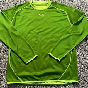 Under Armour reversible long sleeve shirt. Lg/XL. SEE MEASUREMENTS